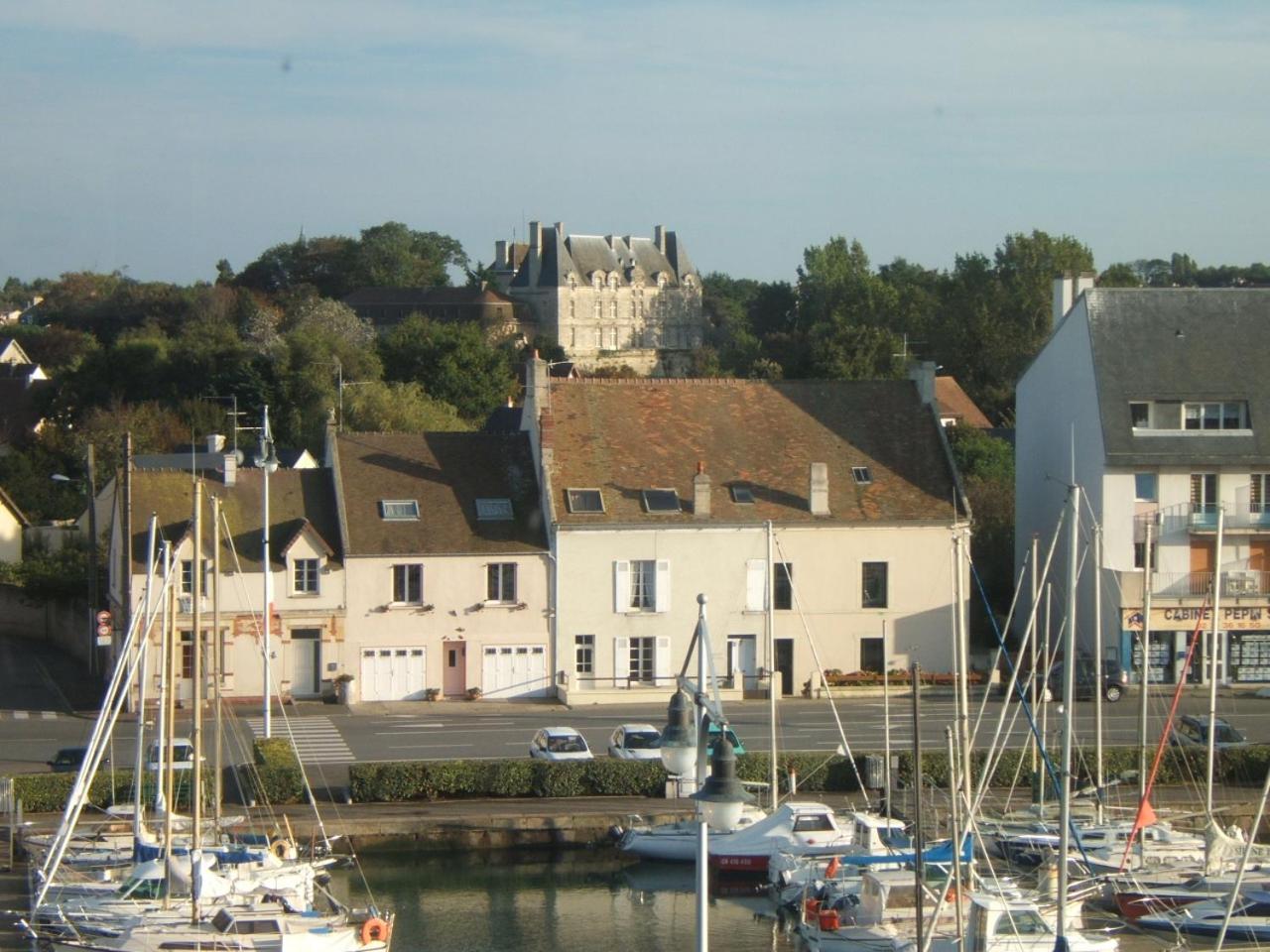 Chateau De Courseulles Экстерьер фото