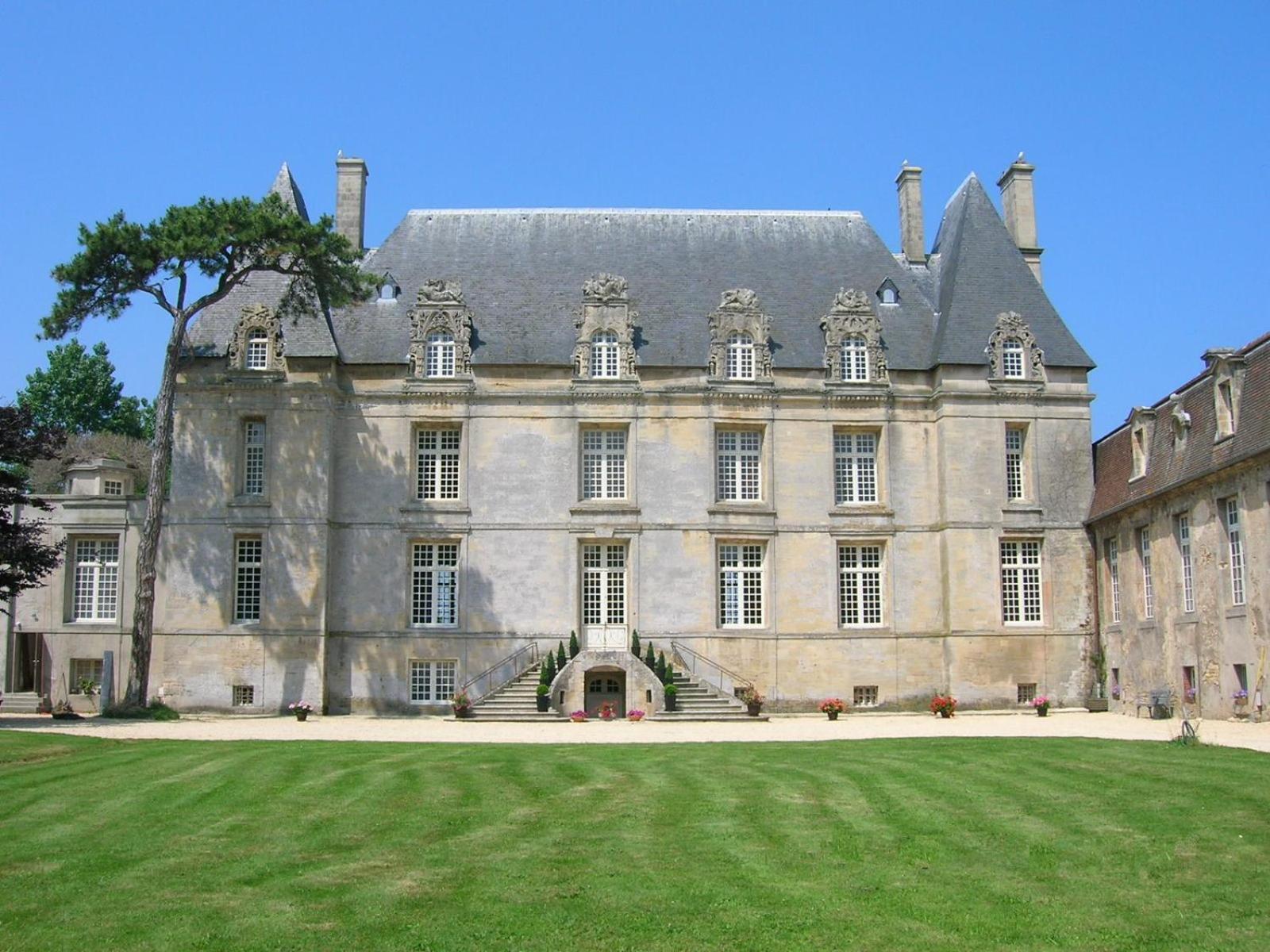 Chateau De Courseulles Экстерьер фото